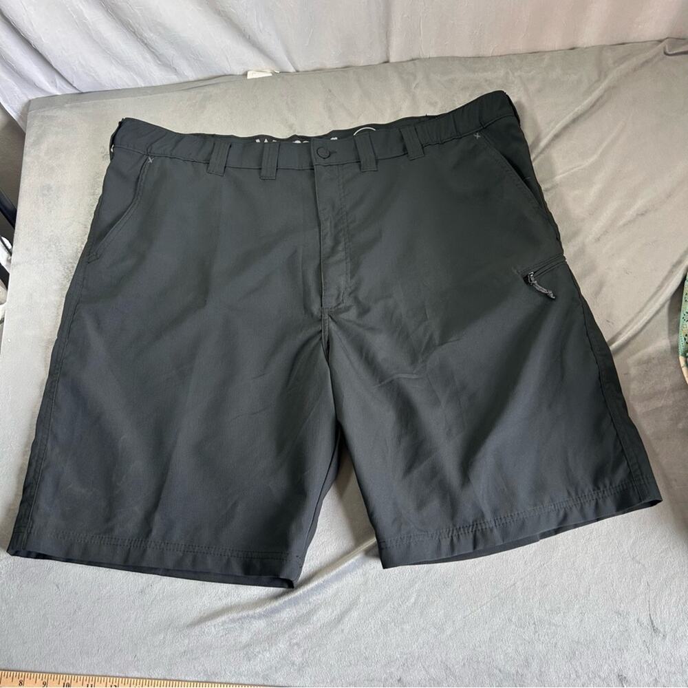 Wrangler Black Flat Front Shorts Casual Style Men's size 46